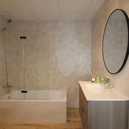 Apartment Centric Apartment With Sea And Mountain Views Marbella